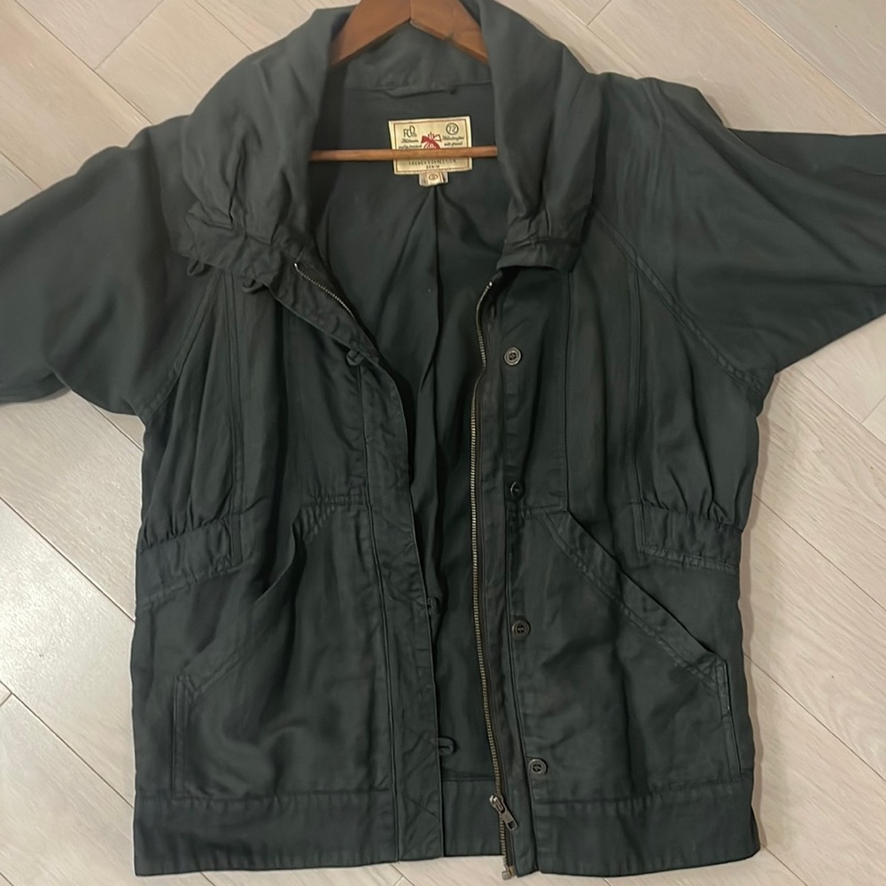 French connection jacket size 0 navy with pockets